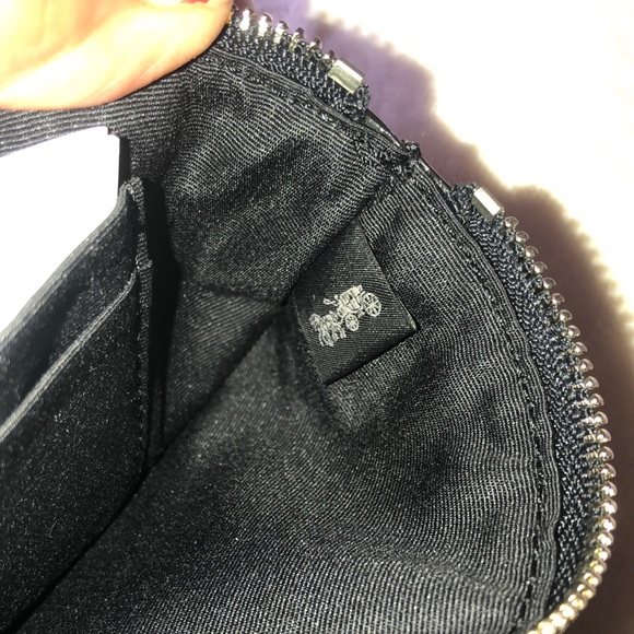 Coach Star Glitter Wristlet New w/tag - Picture 8 of 8